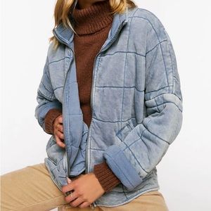 forever 21 blue zip up quilted jacket size S